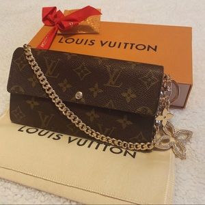 ✨ Louis Vuitton Monogram Sarah Wallet Crossbody ✨